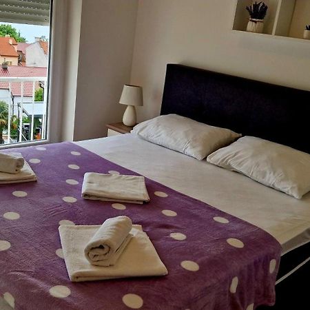 Apartman Lara ツリクヴェニツァ エクステリア 写真